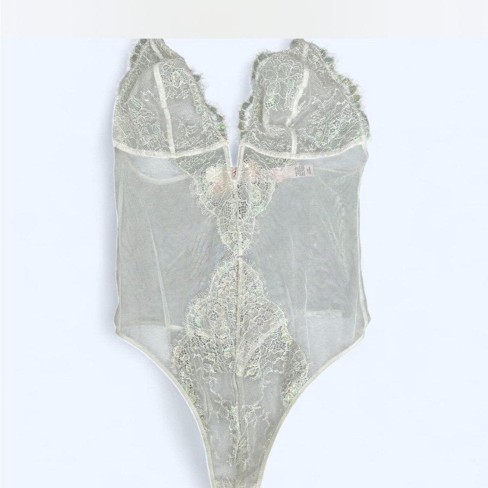 Victoria's Secret Mesh Cream Teddy/Thong One Piece Bodysuit Size L